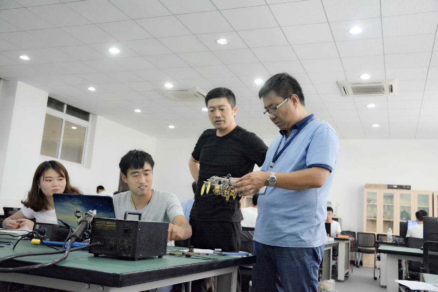 2018年“TI”杯重庆市大学生电子设计竞赛在我校举行